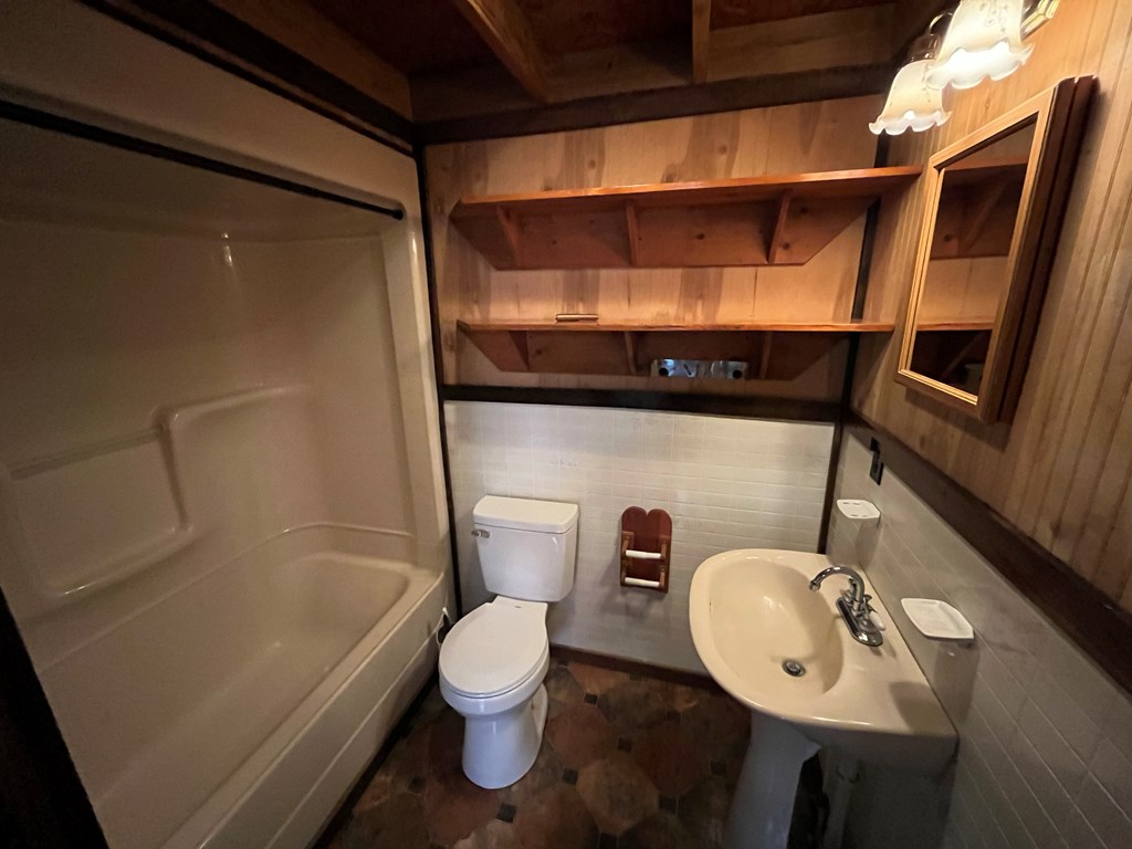 1002 Doc Darbyshire Road, Norman Park, Georgia 31771, 6 Bedrooms Bedrooms, ,6 BathroomsBathrooms,Multi-unit,For Sale,Doc Darbyshire Road,915700 1002 Doc Darbyshire Road, Norman Park, Georgia 31771, 6 Bedrooms Bedrooms, ,6 BathroomsBathrooms,Multi-unit,For Sale,Doc Darbyshire Road,915700