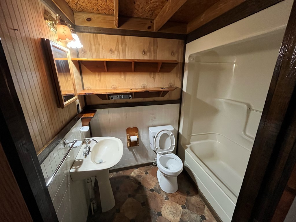 1002 Doc Darbyshire Road, Norman Park, Georgia 31771, 6 Bedrooms Bedrooms, ,6 BathroomsBathrooms,Multi-unit,For Sale,Doc Darbyshire Road,915700 1002 Doc Darbyshire Road, Norman Park, Georgia 31771, 6 Bedrooms Bedrooms, ,6 BathroomsBathrooms,Multi-unit,For Sale,Doc Darbyshire Road,915700