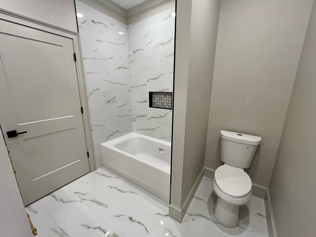 Second bathroom 2