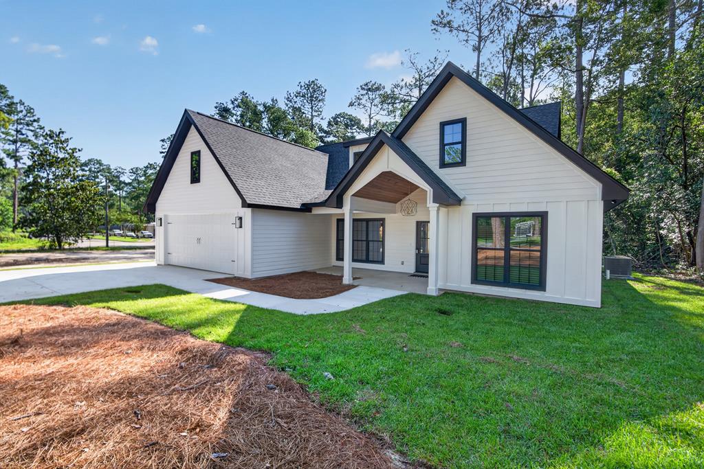 1315 4th Street SW, Moultrie, Georgia 31768, 3 Bedrooms Bedrooms, ,2 BathroomsBathrooms,Single Family,For Sale,4th Street SW,915744
