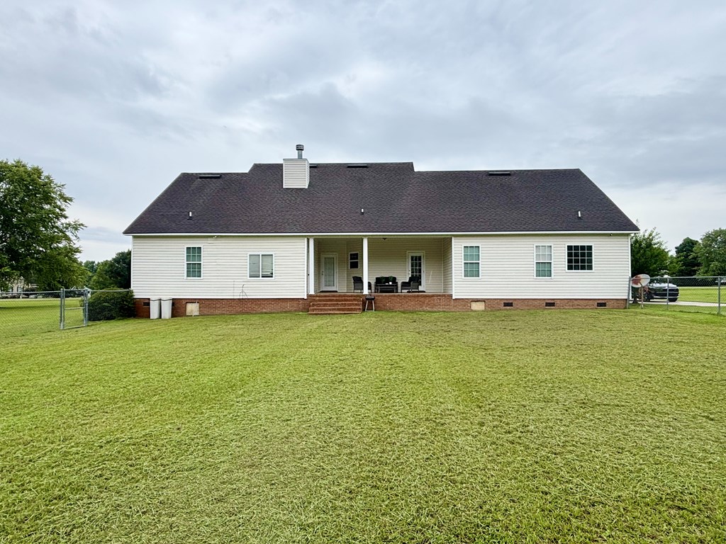 197 CHINA BERRY LANE, Moultrie, Georgia 31788, 3 Bedrooms Bedrooms, ,2 BathroomsBathrooms,Single Family,For Sale,CHINA BERRY LANE,915793