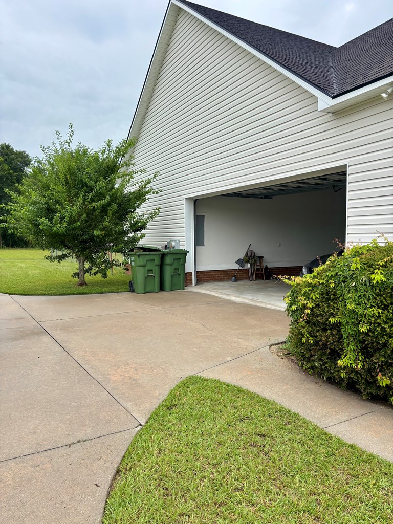 197 CHINA BERRY LANE, Moultrie, Georgia 31788, 3 Bedrooms Bedrooms, ,2 BathroomsBathrooms,Single Family,For Sale,CHINA BERRY LANE,915793