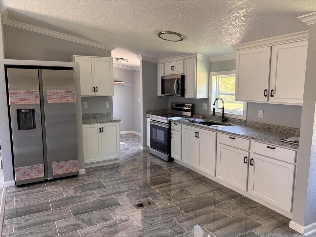 381 Yogi Bear Road, Norman Park, Georgia 31771, 3 Bedrooms Bedrooms, ,2 BathroomsBathrooms,Mobile home,For Sale,Yogi Bear Road,915981