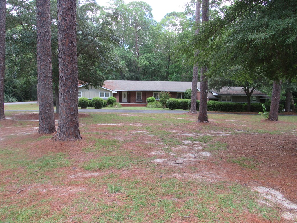 35 Cherokee Road, Moultrie, Georgia 31768, 4 Bedrooms Bedrooms, ,3 BathroomsBathrooms,Single Family,For Sale,Cherokee Road,912890