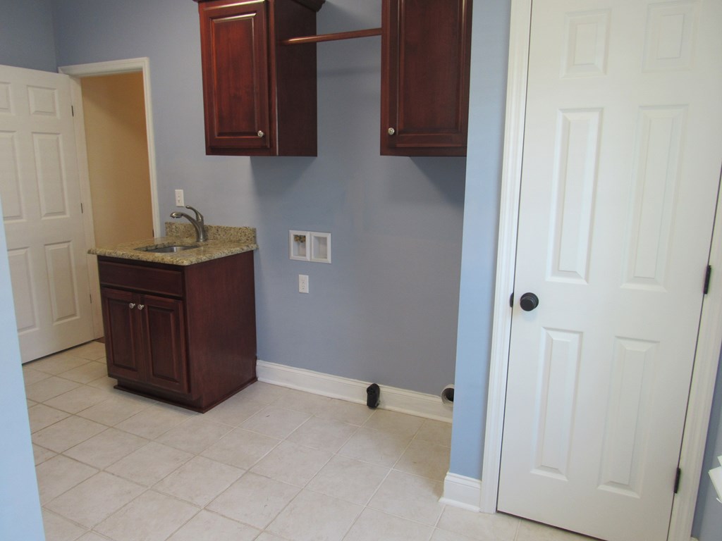 23 Creekside Way SE, Moultrie, Georgia 31788, 4 Bedrooms Bedrooms, ,2 BathroomsBathrooms,Single Family,For Sale,Creekside Way SE,913246
