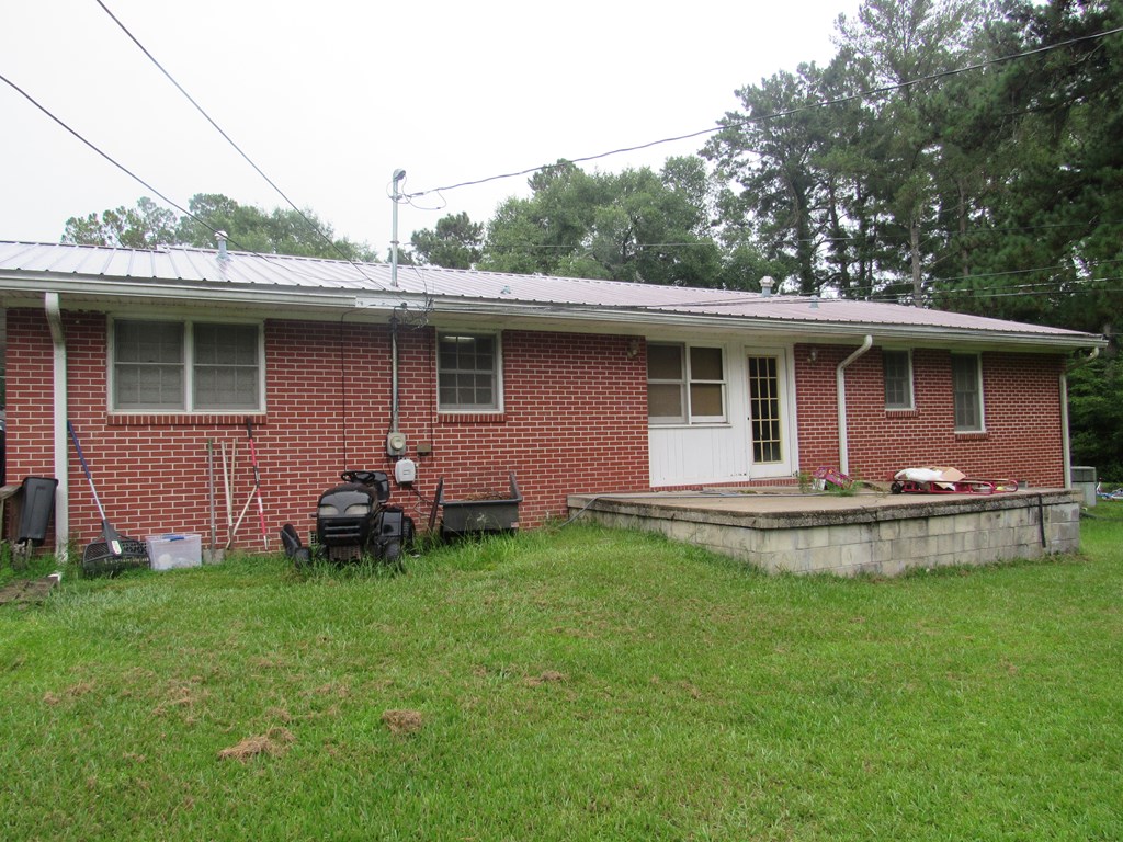 1504 10th St SW, Moultrie, Georgia 31768, 3 Bedrooms Bedrooms, ,2 BathroomsBathrooms,Single Family,For Sale,10th St SW,913295