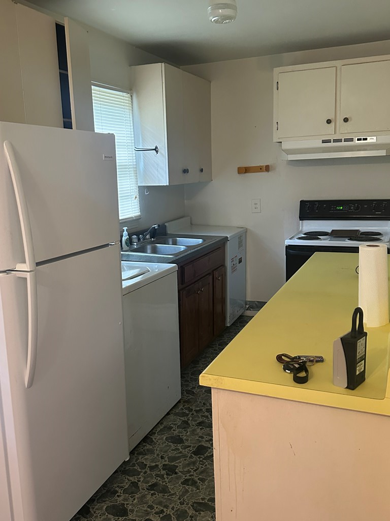 1304 13th AVE SW, Moultrie, Georgia 31768, 3 Bedrooms Bedrooms, ,1 BathroomBathrooms,Single Family,For Sale,13th AVE SW,913362