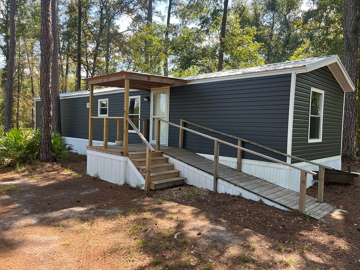 5950 M. J. Taylor Road, Hahira, Georgia 31632, 2 Bedrooms Bedrooms, 2 Rooms Rooms,1.5 BathroomsBathrooms,Mobile home,For Rent,5950 M. J. Taylor Road,913412