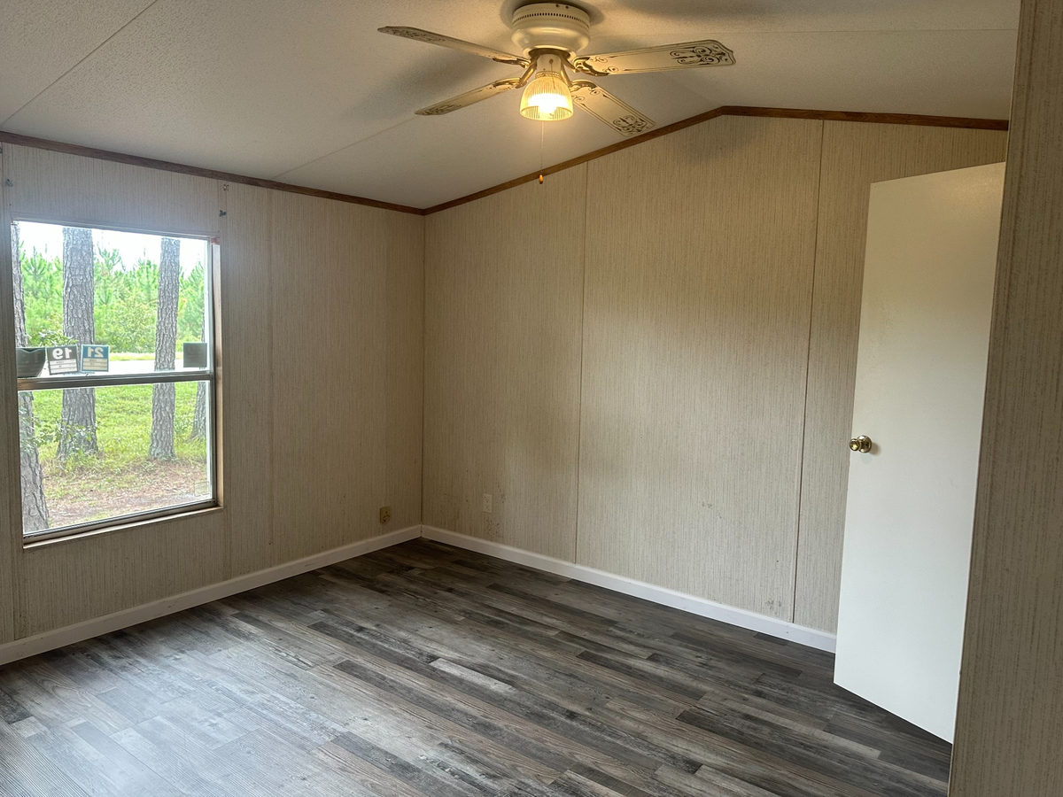 5950 M. J. Taylor Road, Hahira, Georgia 31632, 2 Bedrooms Bedrooms, 2 Rooms Rooms,1.5 BathroomsBathrooms,Mobile home,For Rent,5950 M. J. Taylor Road,913412