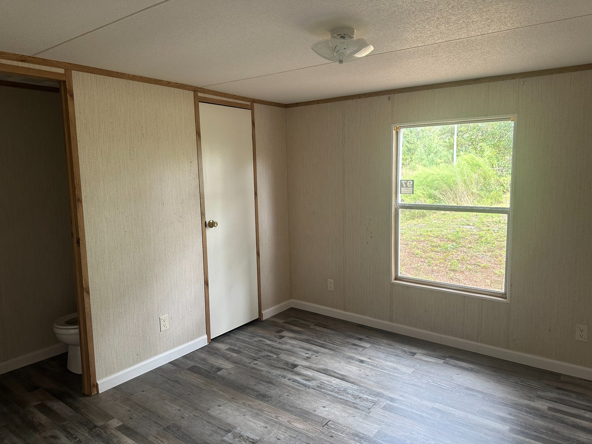 5950 M. J. Taylor Road, Hahira, Georgia 31632, 2 Bedrooms Bedrooms, 2 Rooms Rooms,1.5 BathroomsBathrooms,Mobile home,For Rent,5950 M. J. Taylor Road,913412