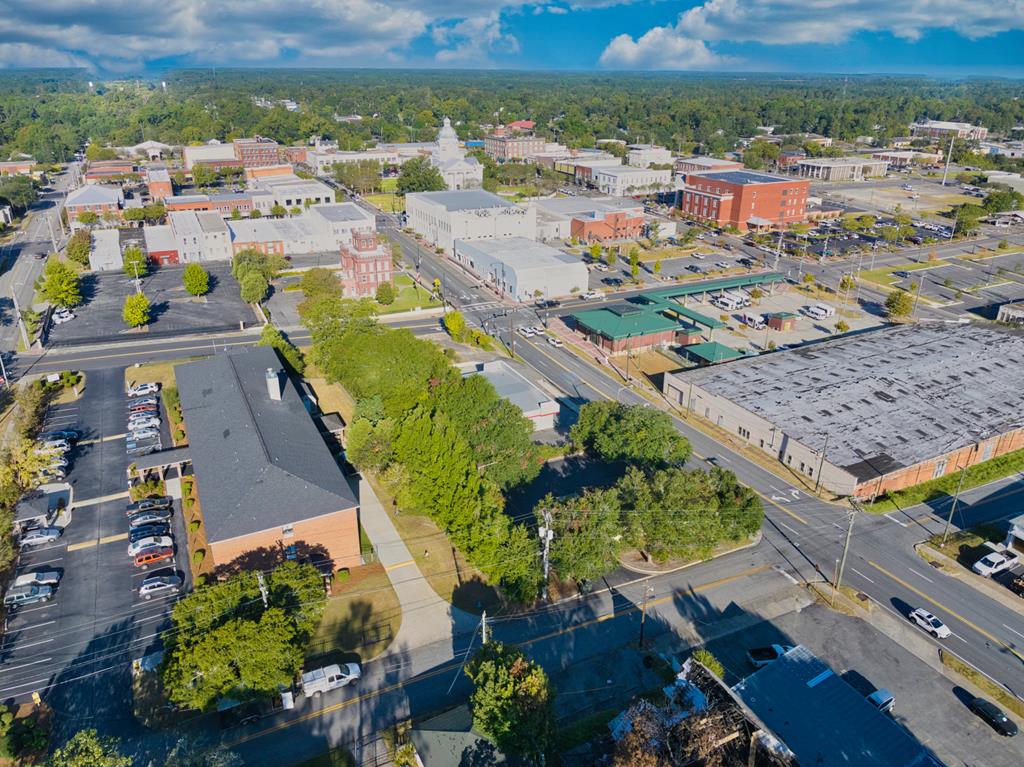 212 1ST AVE. SE, Moultrie, Georgia 31768, ,Commercial,For Sale,1ST AVE. SE,913418