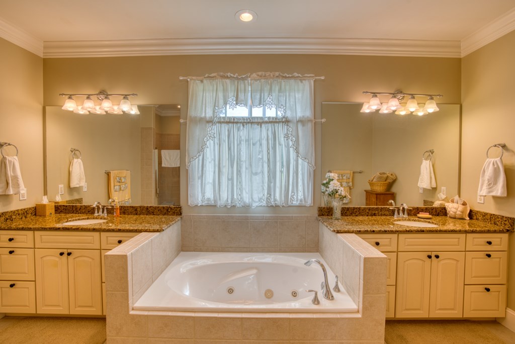 198 Westwoods Drive, Moultrie, Georgia 31768, 3 Bedrooms Bedrooms, ,2 BathroomsBathrooms,Single Family,For Sale,Westwoods Drive,913279 198 Westwoods Drive, Moultrie, Georgia 31768, 3 Bedrooms Bedrooms, ,2 BathroomsBathrooms,Single Family,For Sale,Westwoods Drive,913279