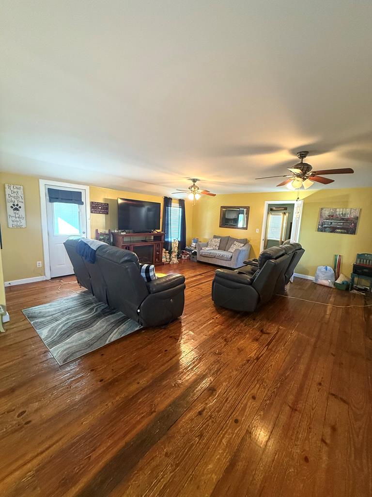 128 Rogers St, Berlin, Georgia 31722, 1 Bedroom Bedrooms, ,1 BathroomBathrooms,Single Family,For Sale,Rogers St,913562 128 Rogers St, Berlin, Georgia 31722, 1 Bedroom Bedrooms, ,1 BathroomBathrooms,Single Family,For Sale,Rogers St,913562