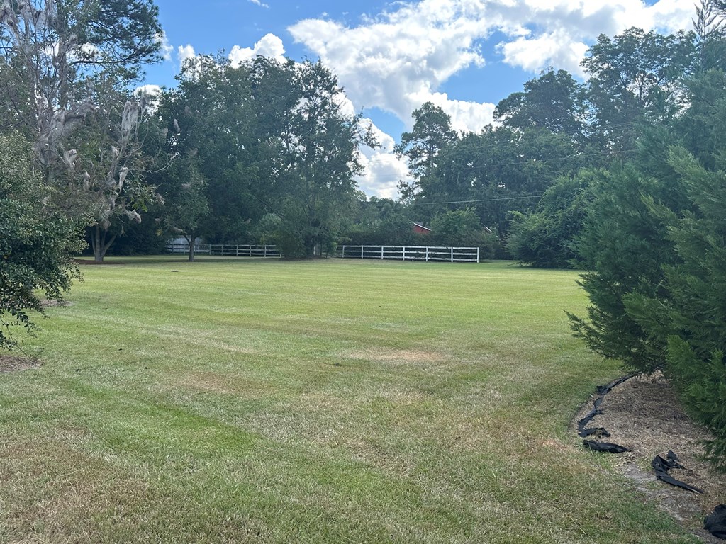 1701 10th Street SE, Moultrie, Georgia 31768, 3 Bedrooms Bedrooms, ,2 BathroomsBathrooms,Single Family,For Sale,10th Street SE,913411 1701 10th Street SE, Moultrie, Georgia 31768, 3 Bedrooms Bedrooms, ,2 BathroomsBathrooms,Single Family,For Sale,10th Street SE,913411